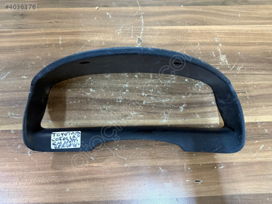 TOYOTA COROLLA KİLOMETRE SAATİ ÇERÇEVESİ ORJİNAL çıkma