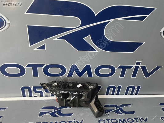 Ford Tourneo Courıer Ön Tampon Bağlantı Braketi Sağ ET76 17D959