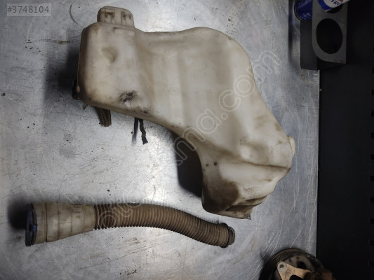PEUGEOT 307 SİLECEK SUYU DEPOSU