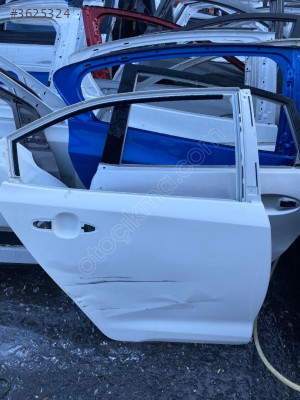 MİRİM OTODAN TOYOTA COROLLA SAĞ ARKA KAPI