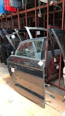 ARKA KAPI - SAĞ - AUDI A3 13 -19 - ( 8V5833052 )