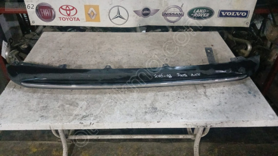 2016-2018 TOYOTA AURİS ARKA TAMPON KAPLAMASI