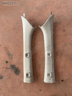 2017 MİTSUBİSHİ L200 ÖN CAM DİREK BAKALİTLERİ