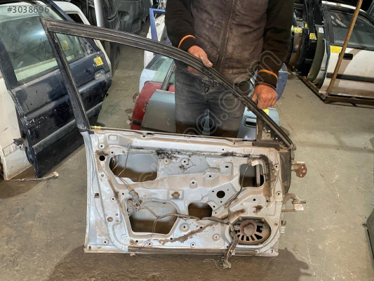 MAZDA 626 SOL ÖN KAPI DOLU ORJİNAL ÇIKMA 1993-1998 MODEL TEMİZ