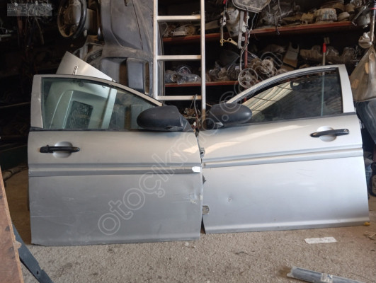 Hyundai Accent Era hatasız kapılar
