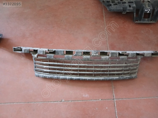 OTO CEM'DEN ÇIKMA RENAULT FLUENCE TAMPON IZGARASI (2010-2012)