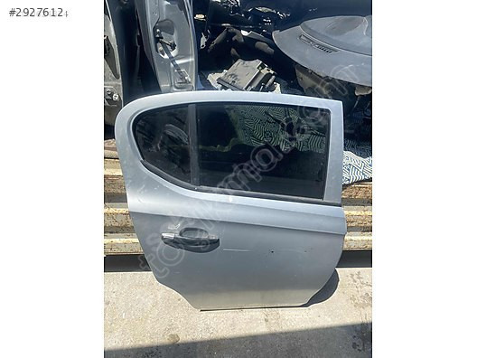 Opel Corsa E sağ arka kapı EMR OTOMATİV