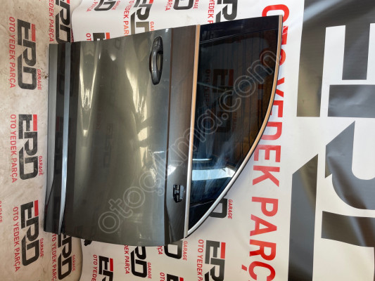 AUDİ Q3 SAĞ ÖN KAPI HATASIZ DOLU 83A831052C