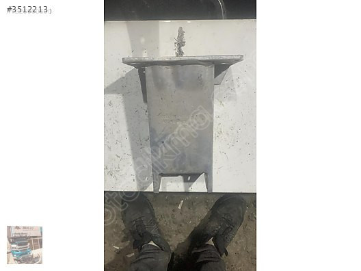 8K0807133C audi a4 ön tampon demiri bağlantı ayağı sol