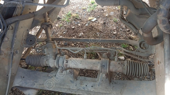 Nissnn urvan direksiyon kutusu yedek parça