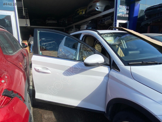 HYUNDAİ BAYON SAĞ ÖN KAPI ORJİNAL
