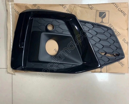AUDI A5 SLINE SİS ÇERÇEVESİ SİYAH 8W6807681T