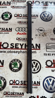 5N0837479 vw tiguan 2015 ön sol kapı iç sıyırıcı fitil