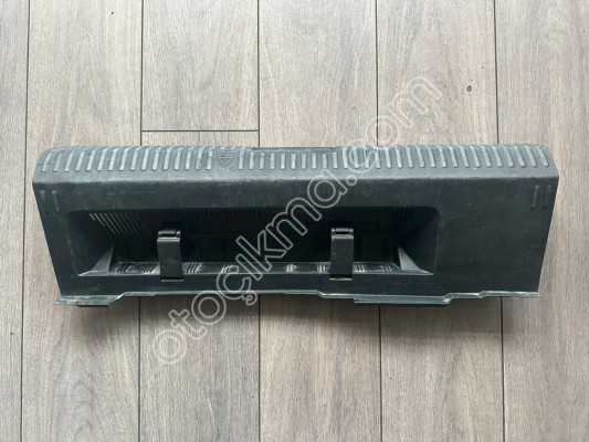 Bagaj Arka Panel -Kilit Kaplaması VW Polo 6R6863485