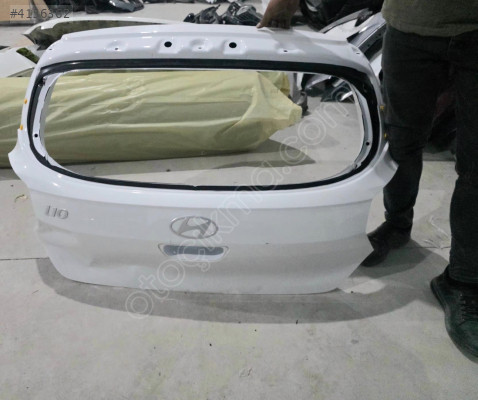 HYUNDAİ İ10 BEYAZ BAGAJ KAPAĞI ORJINAL LOKALLIK