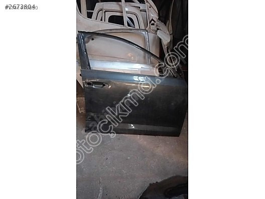 Skoda Octavia 2014 sağ ön kapı