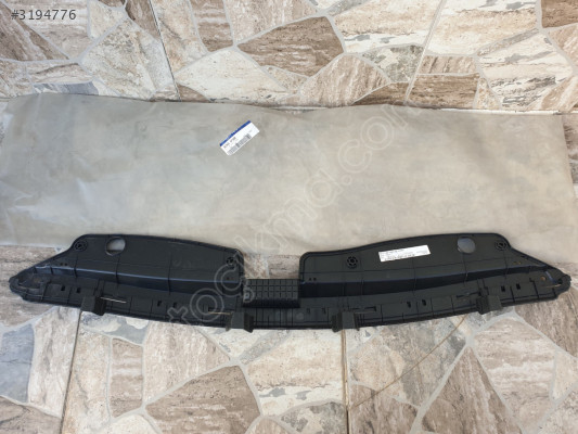 Hyundai i20 ön panel üst bakaliti 863664p5000