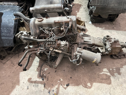Mercedes dizel çıkma orjinal motor