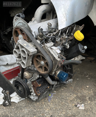 Renault trafik 1.9dci dolu motor düşük km orjinal