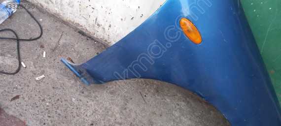 Çıkma mazda familia sağ ön çamurluk