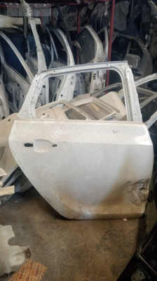 OPEL ASTRA J Modeli İçin ÇIKMA SAĞ ARKA KAPI Parçası