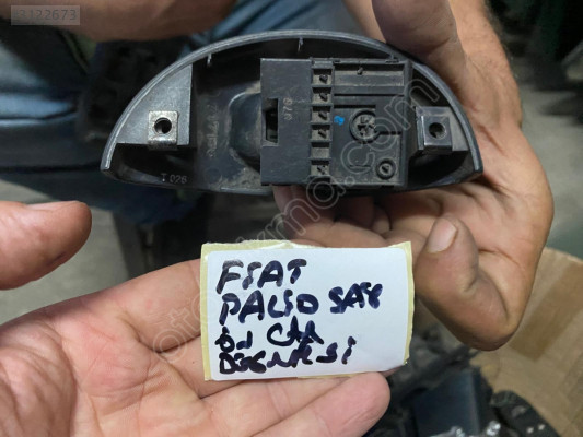 FİAT PALİO SAĞ ÖN CAM DÜĞMESİ FİAT SİENA CAM DÜĞMESİ VE ÇERÇEVESİ