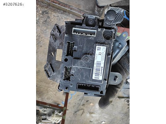 dacia duster symbol uch beyni 284b17162r