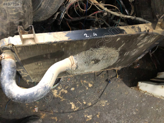 Ford Transit 2.4 1980-1992 Su Radyatörü