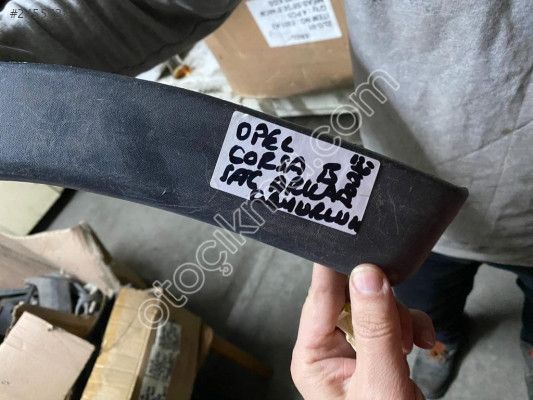 OPEL CORSA B SAĞ ARKA ÇAMURLUK DODİĞİ ORJİNAL ÇIKMA 97-01