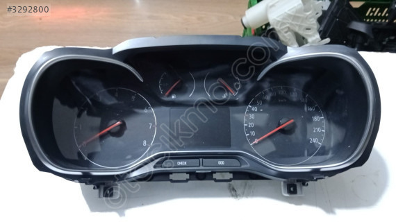 Opel ComboE Peugeo