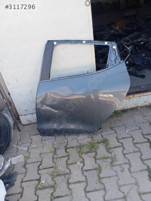 Renault Clio sol arka kapı 2013 2019 arası