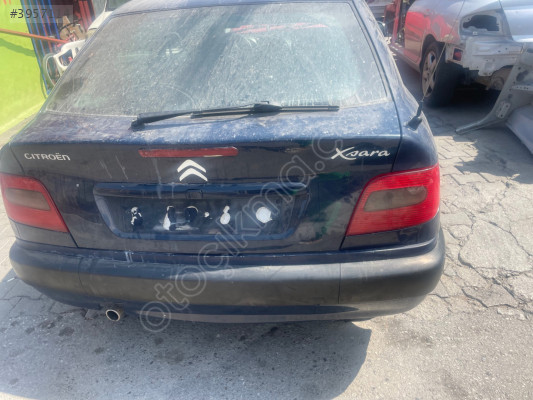 Citroen Xsara bagaj kapağı