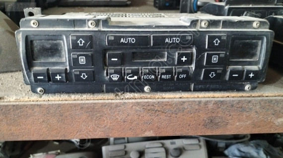 Audi A8 D2 klima kontrol paneli