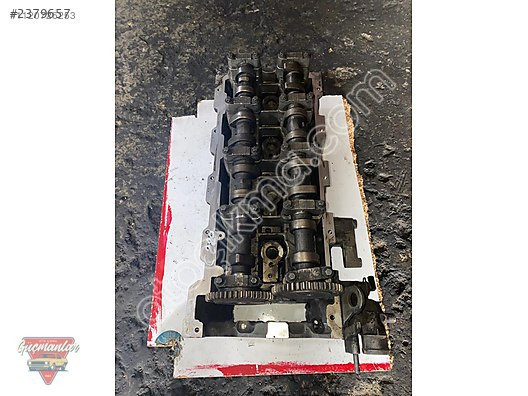 MERCEDES C 220 SİLİNDİR KAPAĞI