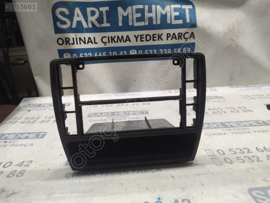 ÇIKMA VW PASSAT B5 TEYP ÇERÇEVESİ 3B0858069K