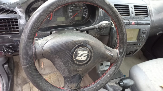 seat ibiza direksiyon simidi