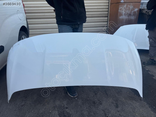 PEUGEOT RİFTER BEYAZ MOTOR KAPUTU ORJINAL LOKALLİK