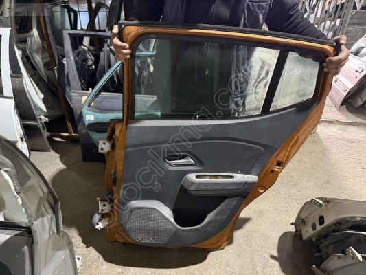 DACİA SANDERO SAĞ ARKA KAPI İÇ DÖŞEMESİ 2020-2025 MODEL