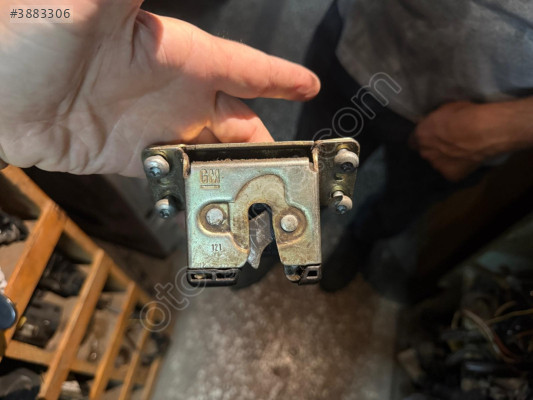 OPEL CORSA C BAGAJ KİLİDİ HATCBACK 98-08 MODEL ORJİNAL