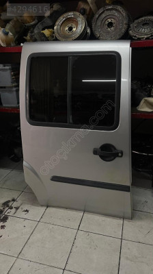DOBLO 2 SAĞ SÜRGÜLÜ KAPI HATASIZ ORJİNALL ÇIKMA PARÇAA