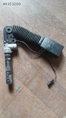 BMW F07 Gran Turismo F10 F11 Sol Ön Emniyet Kemer Tokası