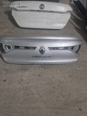 Megane 4 Arks Bagaj Kapağı Çıkma Orjinal