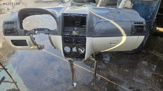 2008 Fiat Albea ön göğüs torpido