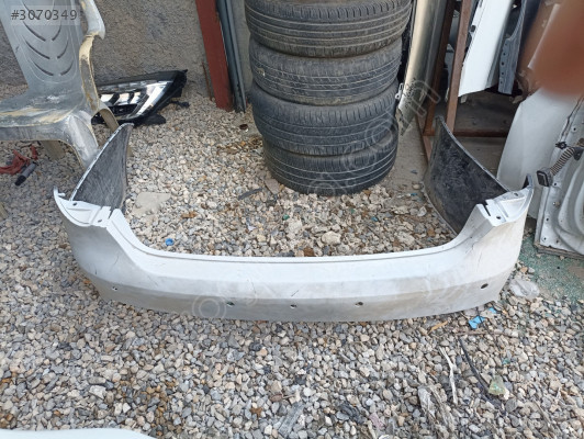 Volkswagen Jetta 2006- arka tampon