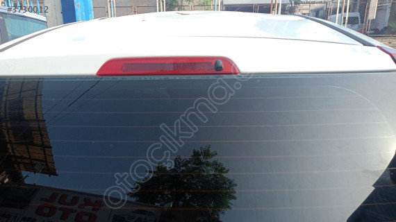 ford fiesta arka reflektör