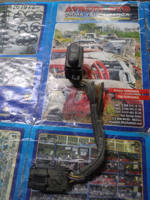 Renault Scenic 1 sunroof açma düğmesi