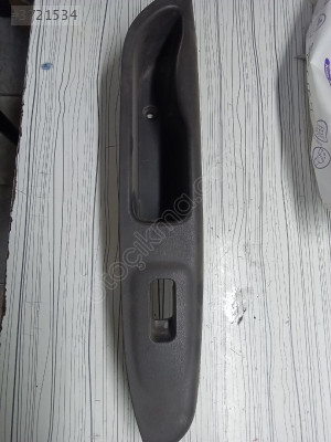 HYUNDAI Accent Cam Açma Düğmesi  Sağ  82720-1E010