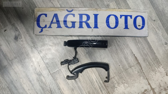 AUDİ A4 SAĞ ÖN KAPI KOLU  ÇAĞRI OTO MASLAK