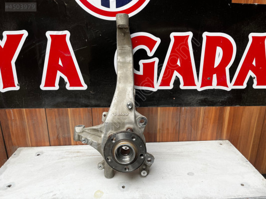 Volvo XC60 Sağ Ön Taşıyıcı