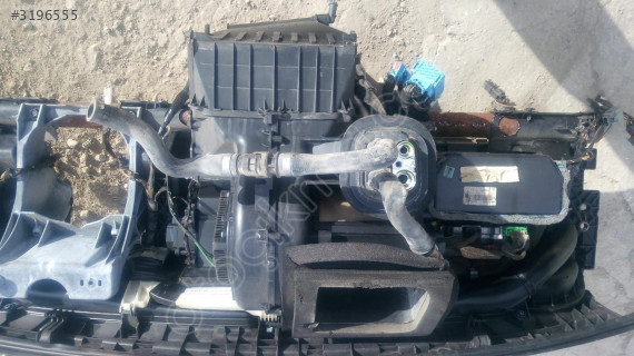 VOLVO V50 KALORİFER KUTUSU ÇEVİK OTO BURSA
